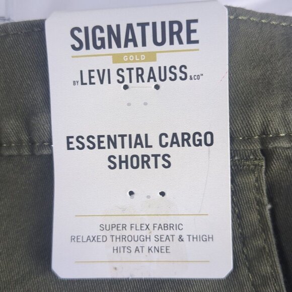 Signature Gold Levi Strauss Olive Green Cargo Shorts Mens 46 Hits At The Knee - Picture 8 of 16